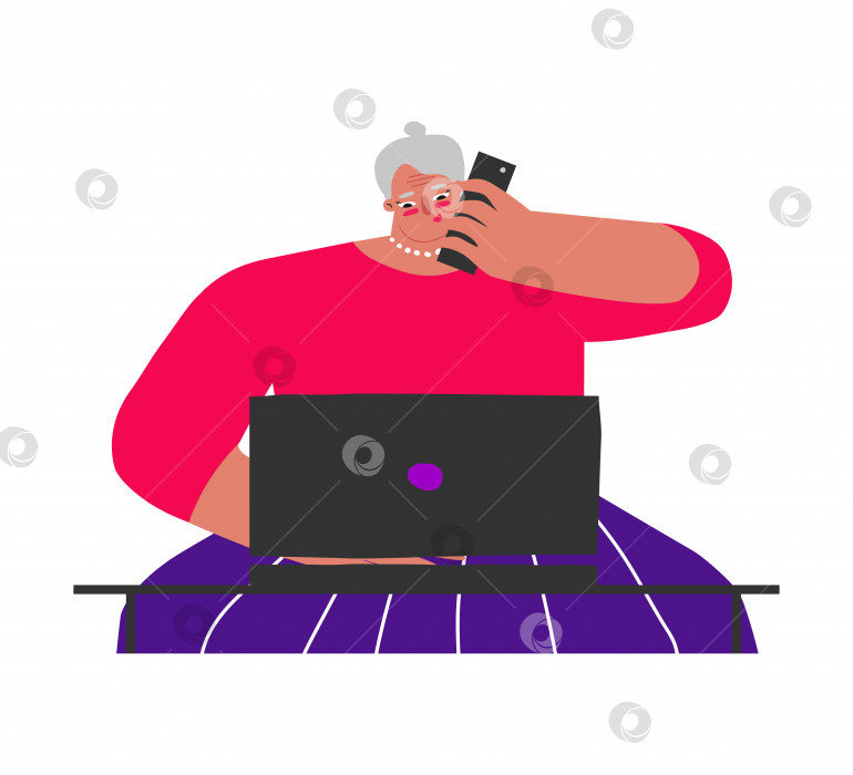 Скачать Векторная плоская изолированная иллюстрация. Пожилая белая женщина сидит за письменным столом и работает онлайн на ноутбуке. Образ жизни занятого и счастливого фрилансера. Пожилая дама разговаривает по телефону. Она профессиональный предприниматель фотосток Ozero