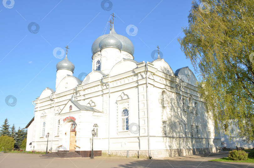 Скачать Великий Новгород, Россия - 05.12.2024: Сбор Покровских Богородичей (Покровский собор) Зверина-Покровского монарха в Великом Новгороде – государственный музей, построенный на рубеже XIX-XX веков (19-20 веков), мемориал архитектуры фотосток Ozero