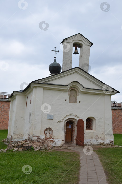 Скачать Великий Новый город, Россия - 05.11.2024: Александр Андрейский Стратилат — государственный деятель XV—XVII веков в Великом Новом городе, разделенный в юго-восточная часть новгородского Крыма. фотосток Ozero