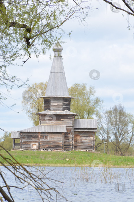 Скачать Великий Новый город, Россия - 05.12.2024: Екатеринбургский опыт Богородичей из мела Курского Новогородского района - начало XVI века, музей современного искусства древнего происхождения Рыцари на берегу озера Мачино в Великом Новгороде фотосток Ozero