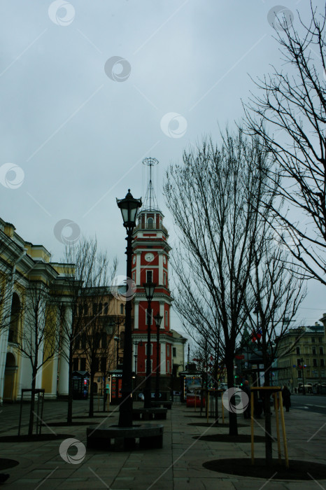 Скачать Думская башня - Здание Городской думы с башней фотосток Ozero