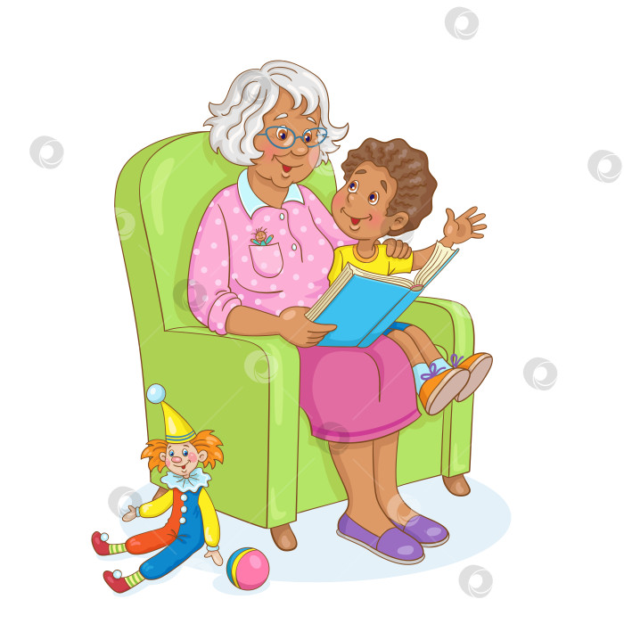 Скачать Симпатичная афроамериканская бабушка и забавный внук читают книгу, сидя в кресле. фотосток Ozero