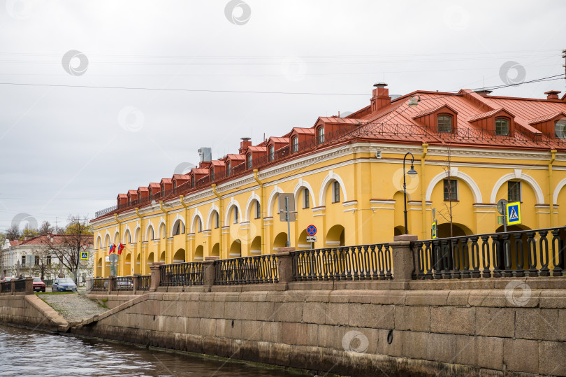 Скачать Санкт-Петербург, Россия, май 2024 года: Старинные здания, дворцы и мосты Санкт-Петербурга, вид с реки фотосток Ozero