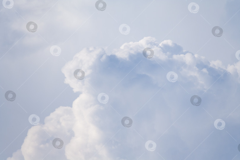 Скачать Мягкие серые пушистые облака в качестве фона (абстракция) фотосток Ozero