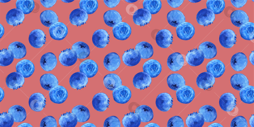 Скачать Акварельный бесшовный рисунок с натуральной свежей черникой. Ярко-синие спелые ягоды на розовом фоне. Иллюстрация с дикой черникой для печати на ткани, обоях, упаковке. фотосток Ozero