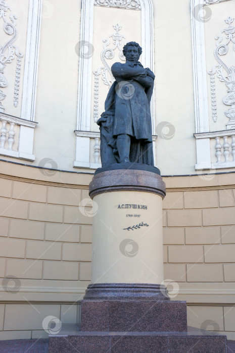 Скачать Казань, Татарстан, Россия - 22 мая 2024: Памятник А. Пушкину фотосток Ozero