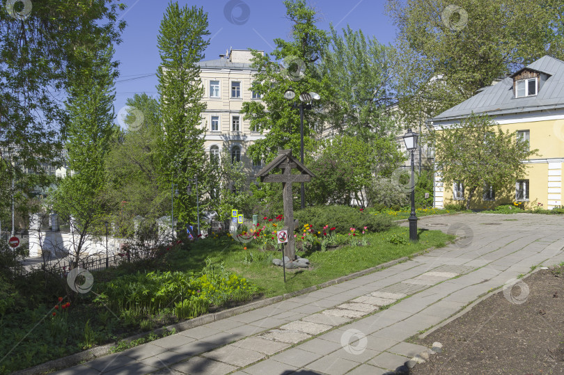 Скачать Деревянный православный крест. Москва, Россия фотосток Ozero