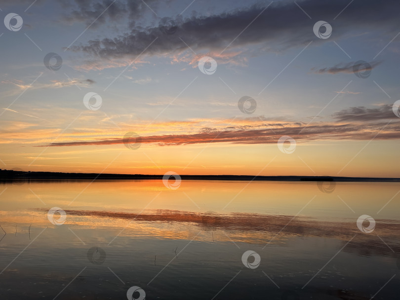 Скачать Закат на Волге фотосток Ozero