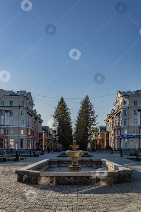 Скачать Площадь Мира в городе Североуральск. фотосток Ozero