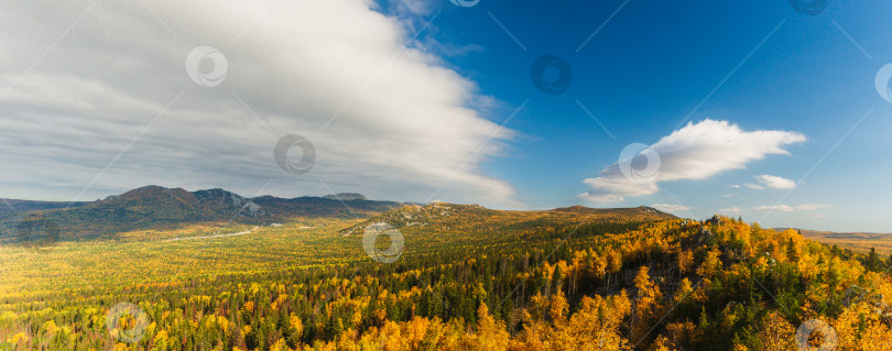 Скачать Осень в горах фотосток Ozero