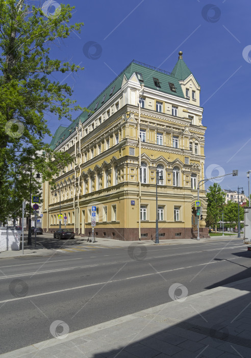 Скачать Старинный дом в центре Москвы. фотосток Ozero