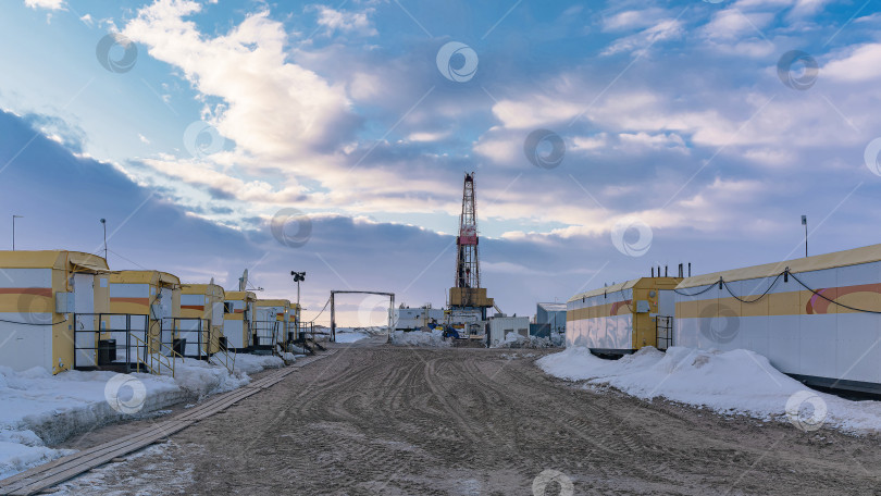 Скачать Бурение нефтяных и газовых скважин фотосток Ozero