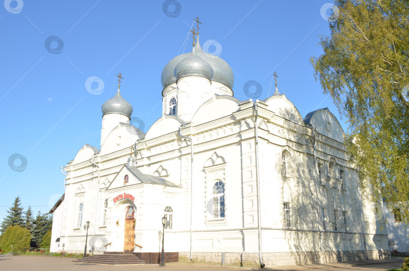 Скачать Великий Новгород, Россия - 05.12.2024: Сбор Покровских Богородичей (Покровский собор) Зверина-Покровского монарха в Великом Новгороде – государственный музей, построенный на рубеже XIX-XX веков (19-20 веков), мемориал архитектуры фотосток Ozero