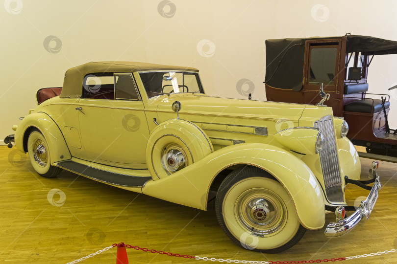 Скачать Автомобиль Packard Twelve серии 1507 Модель 1039 фотосток Ozero