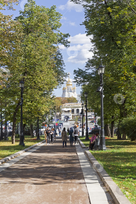 Скачать Вид с Петровского бульвара на Трубную площадь. Москва. фотосток Ozero