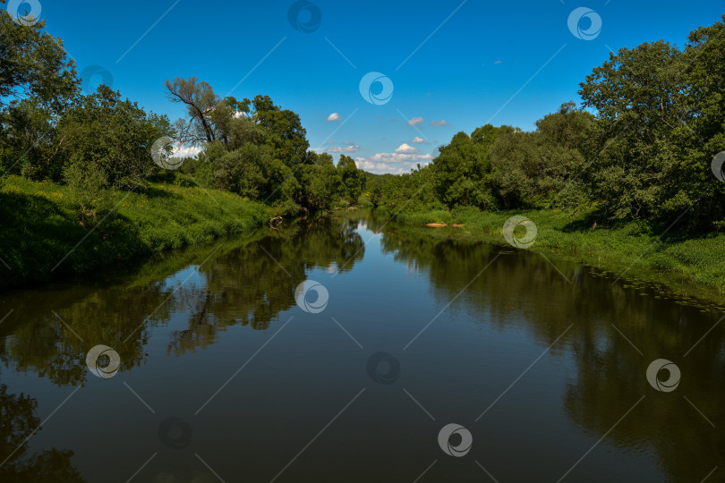 Скачать Июньская река фотосток Ozero