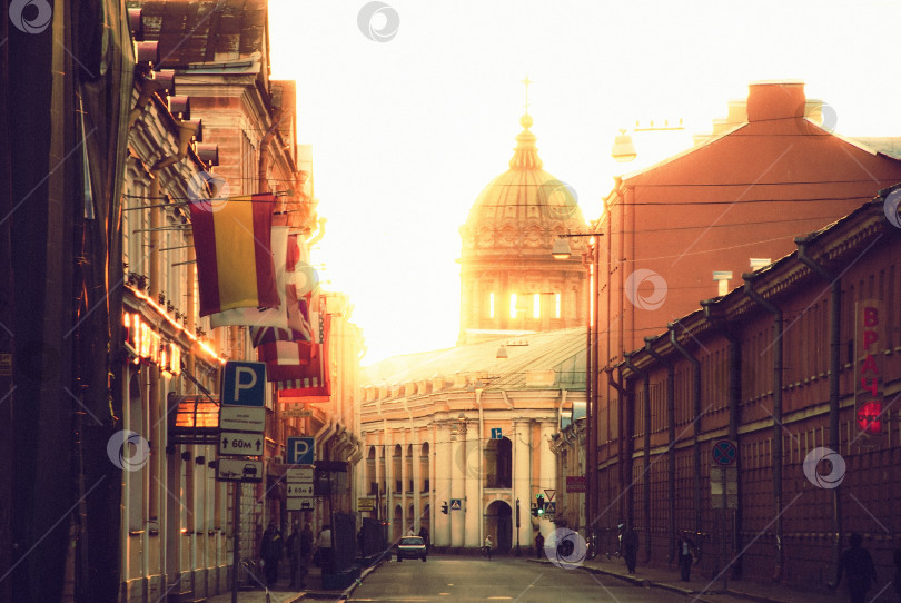 Скачать Улицы Санкт-Петербурга фотосток Ozero