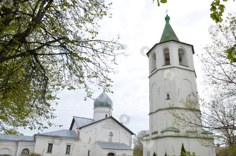 Скачать Великий Новгород, Россия - 13.05.2024: Глава Димитрия Солунского в Великом Новгороде – правительственный форум XIV века (14 века) фотосток Ozero