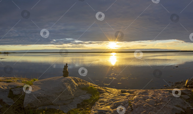 Скачать Вечер на берегу Белого моря. фотосток Ozero