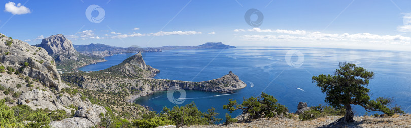 Скачать Прекрасный вид на морское побережье. фотосток Ozero