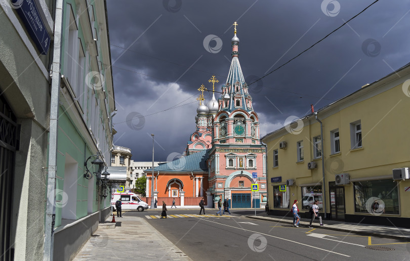 Скачать Церковь святого Григория Неокесарийского в Дербицах. Москва. фотосток Ozero