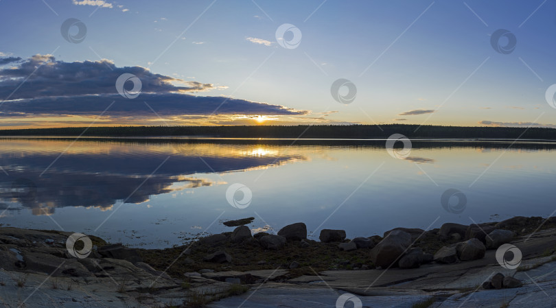 Скачать Вечер на берегу Белого моря. фотосток Ozero