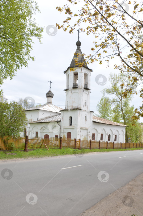 Скачать Великий Новгород, Россия - 05.13.2024: Церковь Михаила Малеина на Михалице (церковь Собора Пресвятой Богородицы) – православный храм ХVI-ХVII веков (16-17 веков) трапезная церковь упразденного Михайлицкого Рождественского монастыря в Великом Новгороде фотосток Ozero