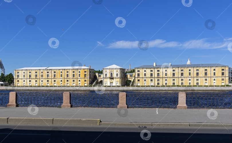 Скачать Здание старых складов конопли. Санкт-Петербург, Россия. фотосток Ozero