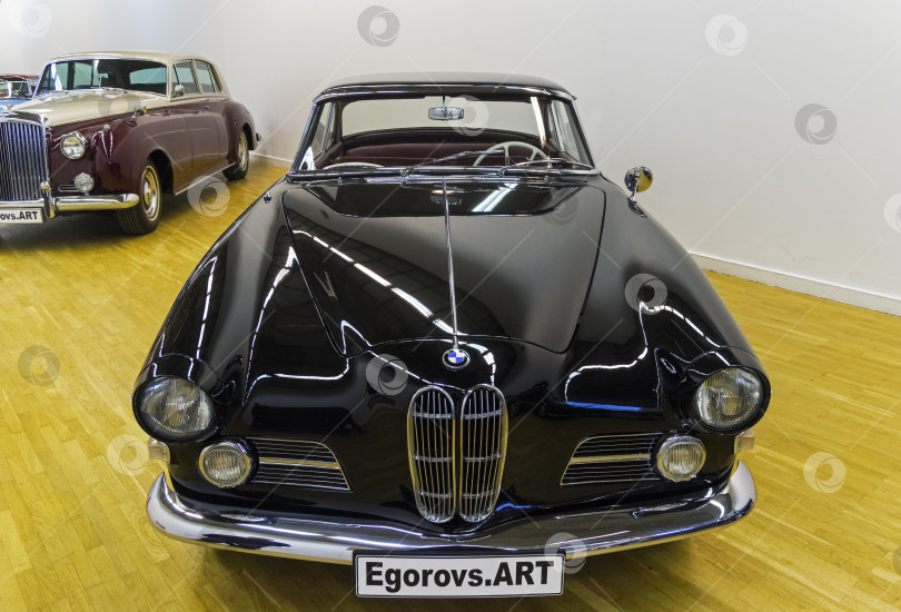 Скачать Автомобиль BMW 503 Coupe (1960 года выпуска). фотосток Ozero