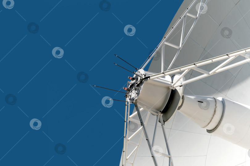 Скачать Детальный обзор рупора спутниковой антенны фотосток Ozero