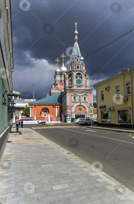 Скачать Церковь святого Григория Неокесарийского в Дербицах. Москва. фотосток Ozero