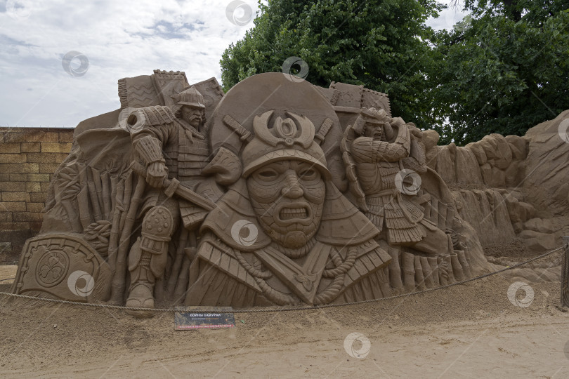 Скачать Выставка песчаных скульптур. Композиция "Воины-самураи". фотосток Ozero