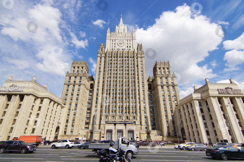 Скачать Здание МИД РФ на Смоленской площади.
10 июля 2024.
Москва, Россия. фотосток Ozero