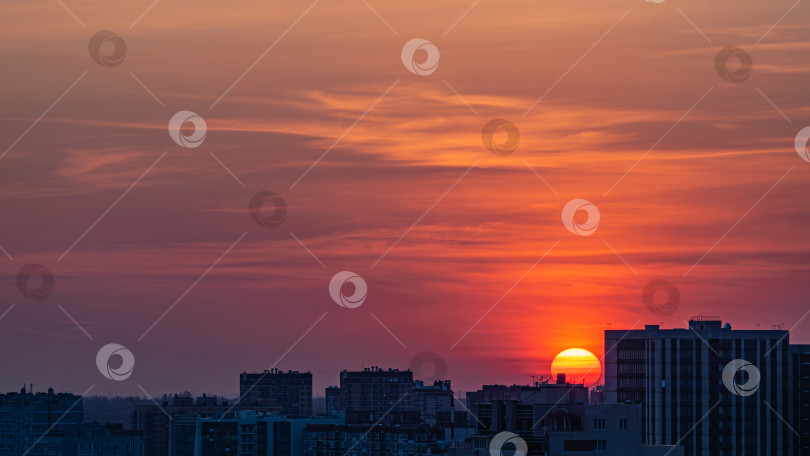 Скачать город на закате фотосток Ozero