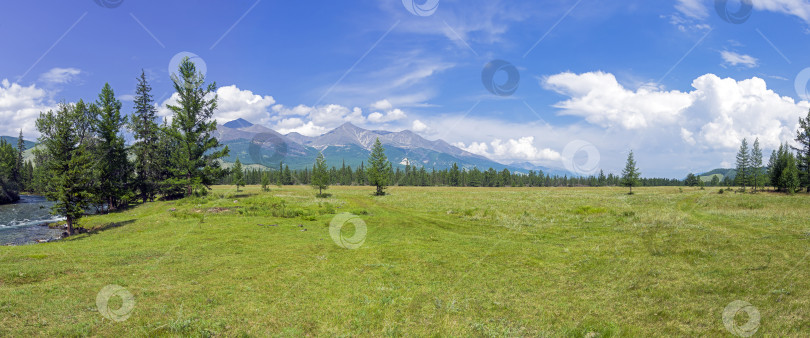 Скачать Панорама горной долины. фотосток Ozero