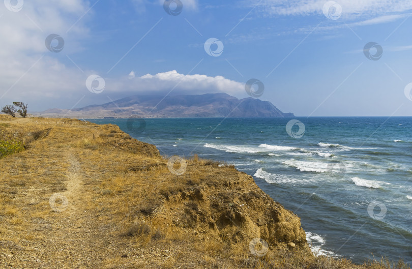 Скачать Пустынный морской берег. Крым. фотосток Ozero