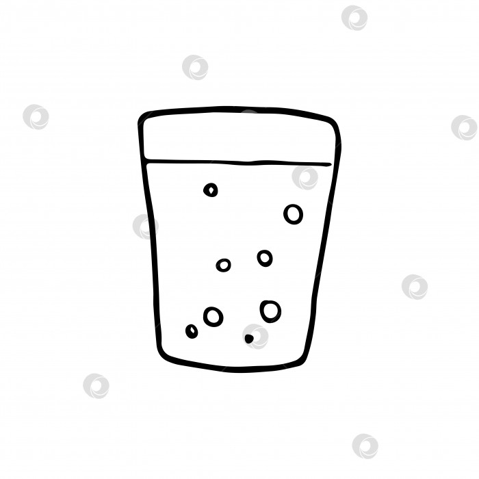Скачать Нарисованный от руки каракулями стакан с водой. Изолированная векторная иллюстрация. фотосток Ozero
