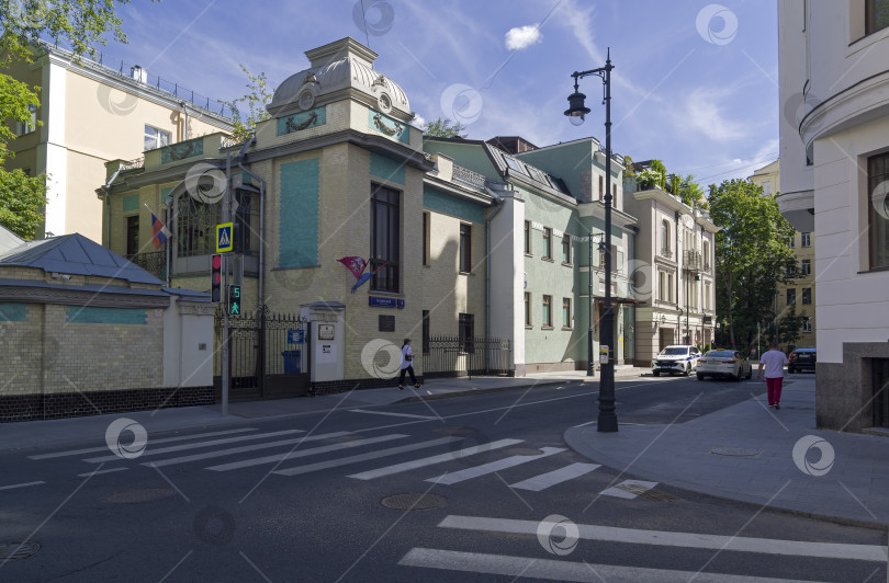 Скачать Городская усадьба, построенная в стиле модерн. Москва. фотосток Ozero