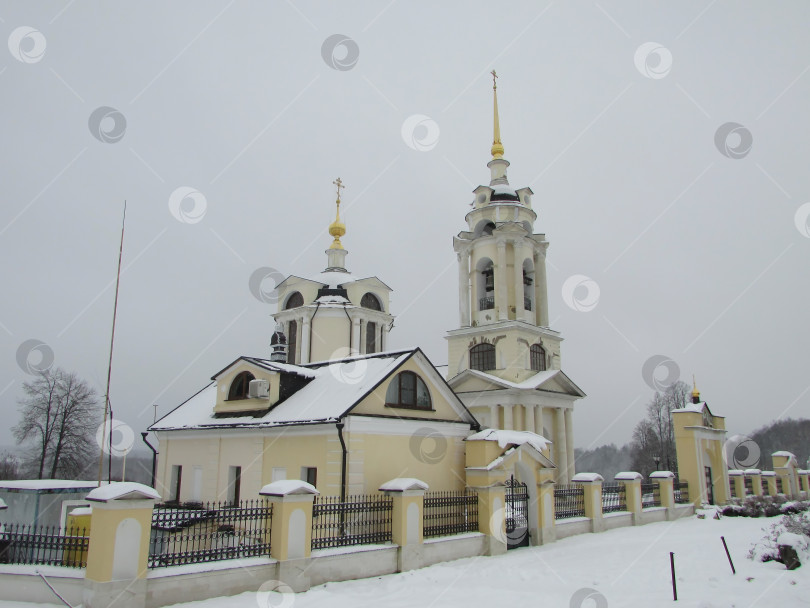 Скачать Знаменский храм в деревне Комлево фотосток Ozero