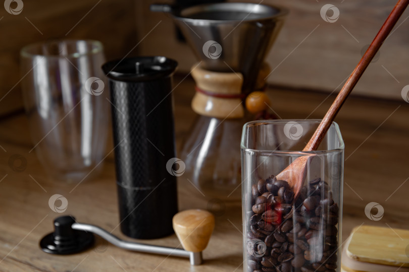 Скачать Готовимся к приготовлению кофе в chemix фотосток Ozero