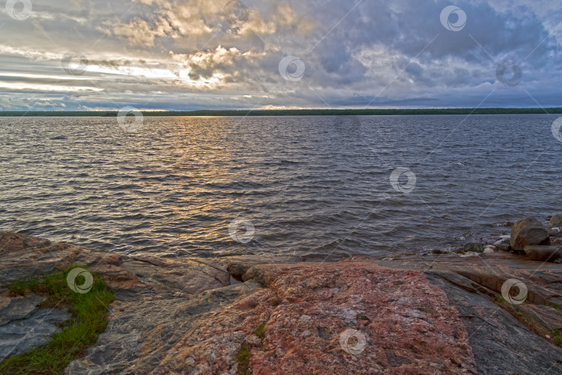 Скачать Вечер на берегу Белого моря. фотосток Ozero