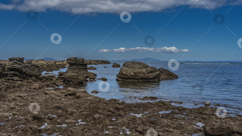 Скачать Время отлива в океане. фотосток Ozero