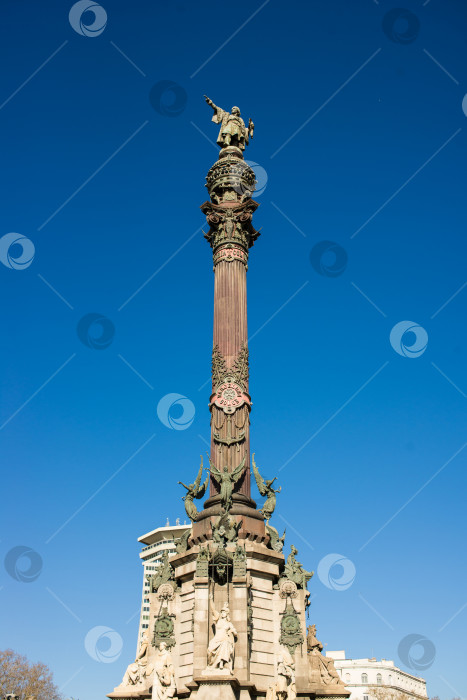 Скачать Статуя Христофора Колумба в Барселоне, Испания. фотосток Ozero