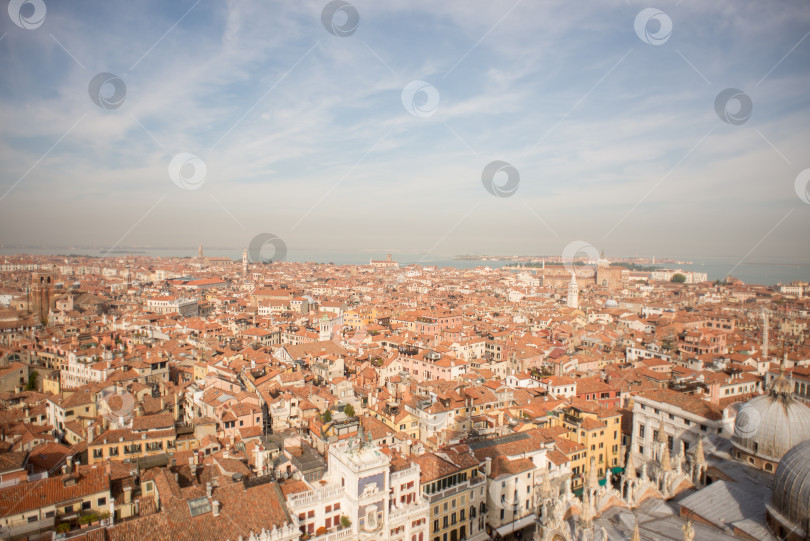 Скачать Венеция. Вид на Венецию с высоты птичьего полета с площади Сан-Марко фотосток Ozero