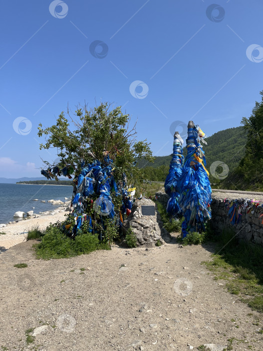 Скачать Буддистский элемент на берегу Байкала фотосток Ozero