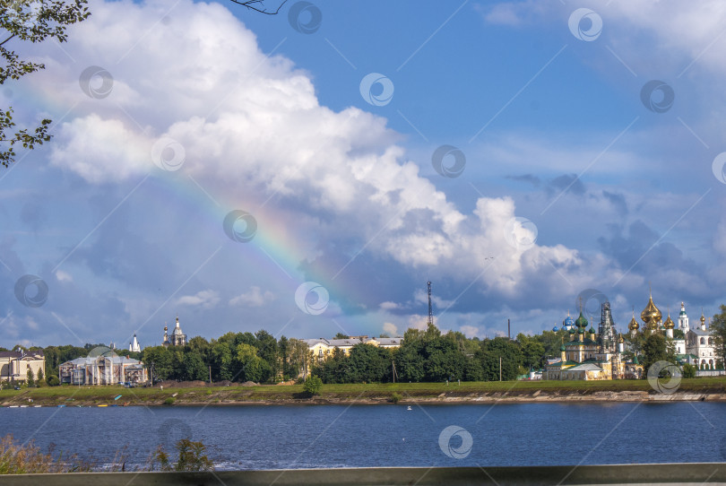 Скачать Радуга над Угличем фотосток Ozero