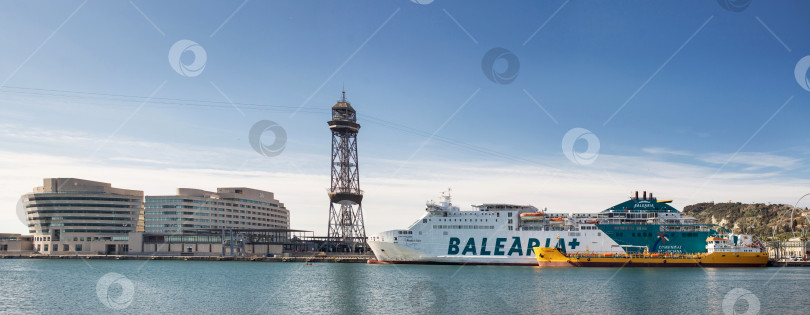 Скачать Панорамный вид на Порт-Велл. Барселона. Каталония. фотосток Ozero