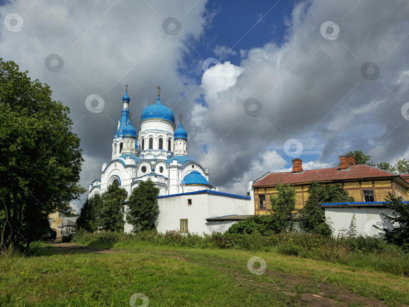 Скачать Кафедральный собор Покрова Пресвятой Богородицы, Гатчина фотосток Ozero