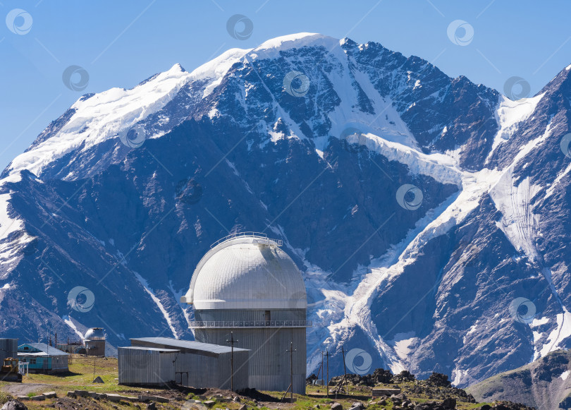 Скачать астрономическая обсерватория в высокогорной местности фотосток Ozero