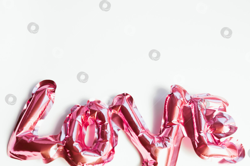 Скачать Концепция любви. Надувной розовый воздушный шар с буквами фотосток Ozero